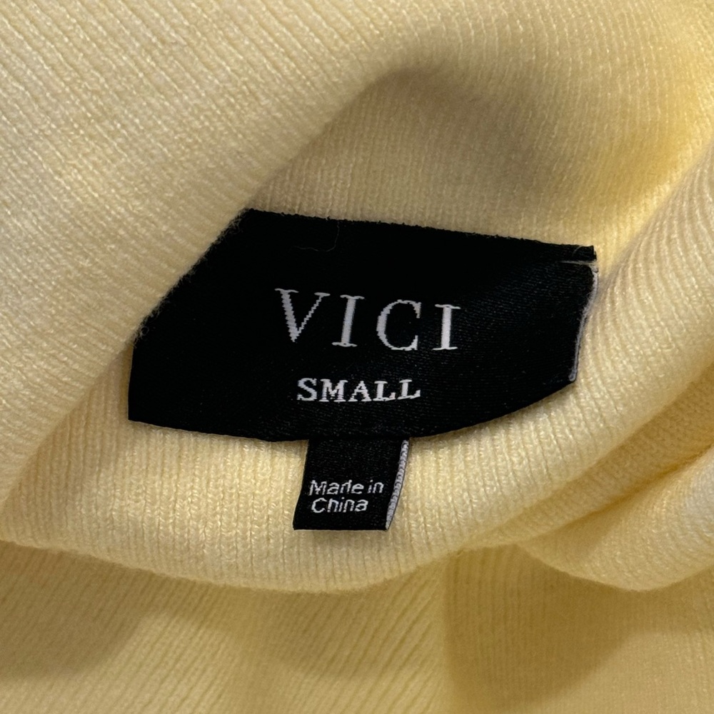 Yellow Vici Sweater - Picture 2 of 2